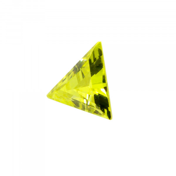 circonita verde triangulo,circonita verde,piedras sintéticas talla triangulo y trillion facetada