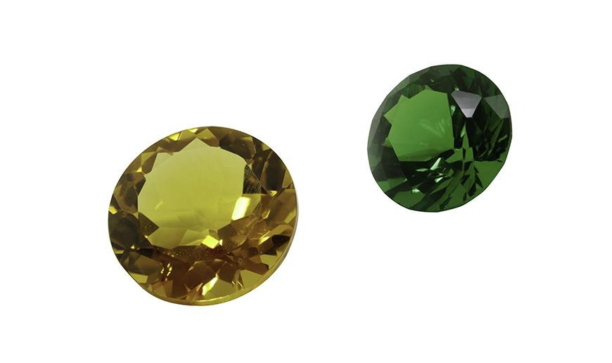 Piedras sint茅ticas talla redonda facetadas